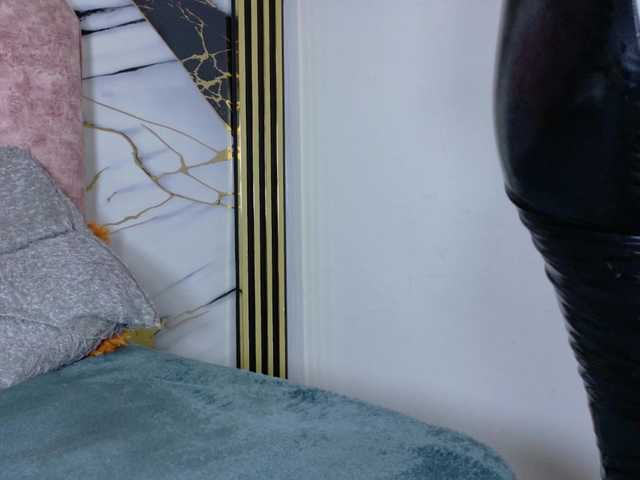 Kazsandra — live female cam