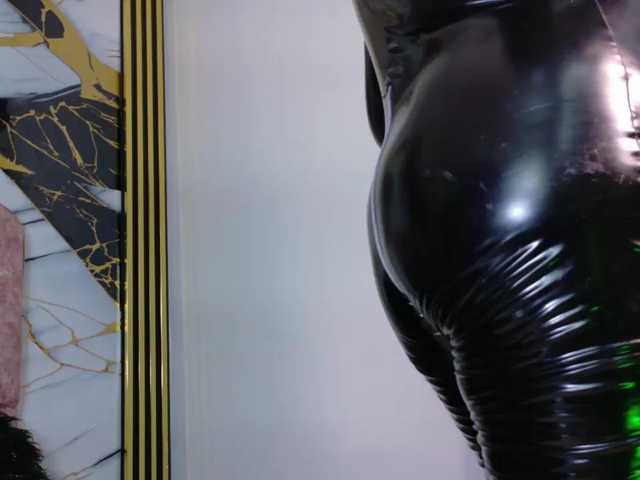 Kazsandra live cam on BongaCams