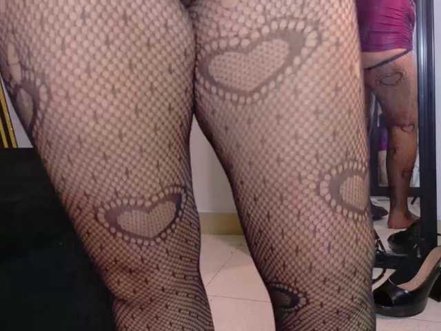 Kazsandra live cam on BongaCams