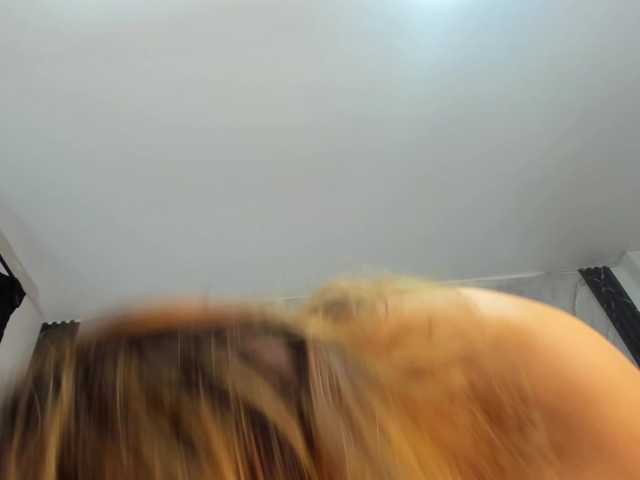 Kazsandra live cam on BongaCams