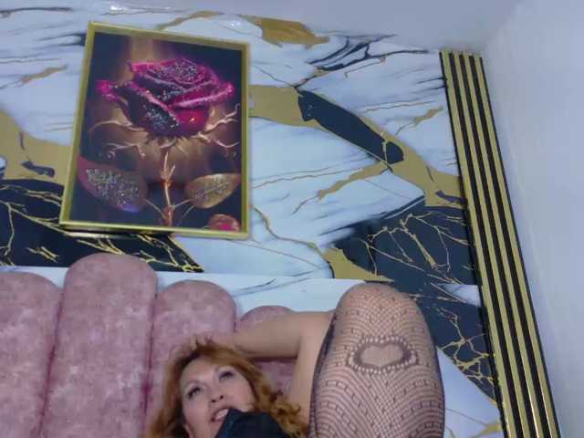 Kazsandra live cam on BongaCams