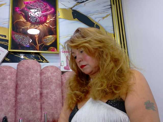 Kazsandra live cam