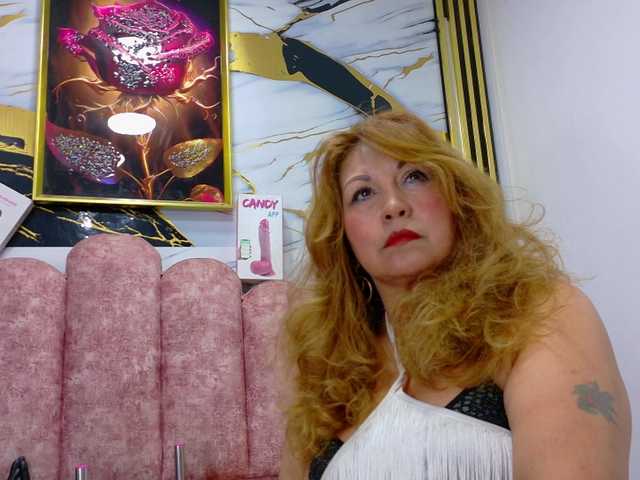 Kazsandra live cam