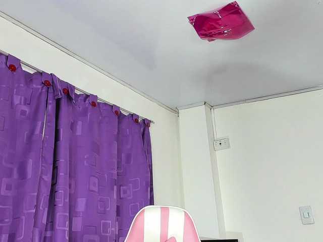 Kazsandra live cam on BongaCams