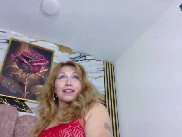 Kazsandra live cam on BongaCams