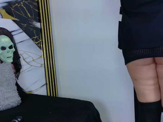 Kazsandra webcam model