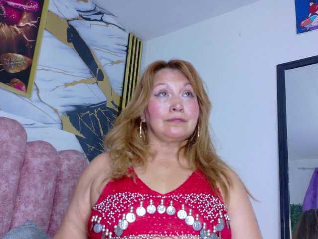 Kazsandra live cam on BongaCams