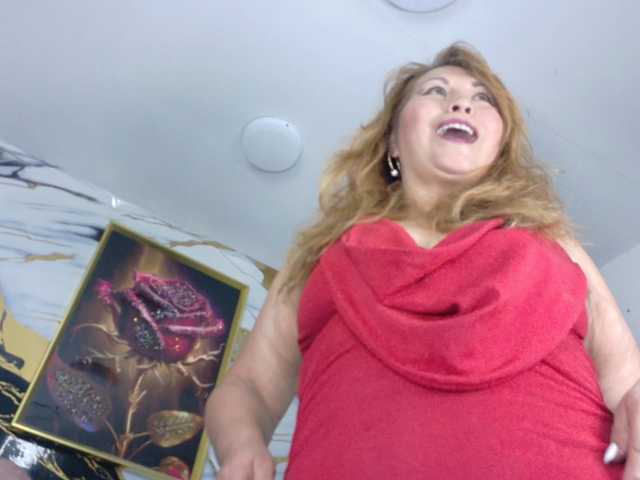 Kazsandra, en vivo ahora en BongaCams