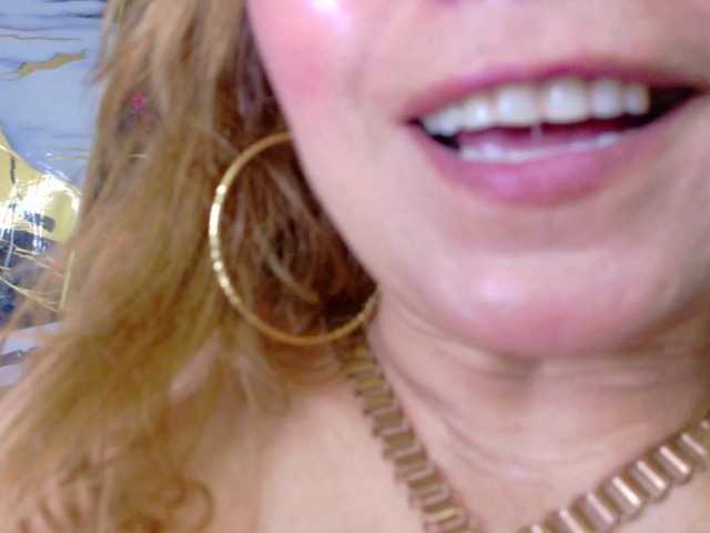 Kazsandra live cam on BongaCams