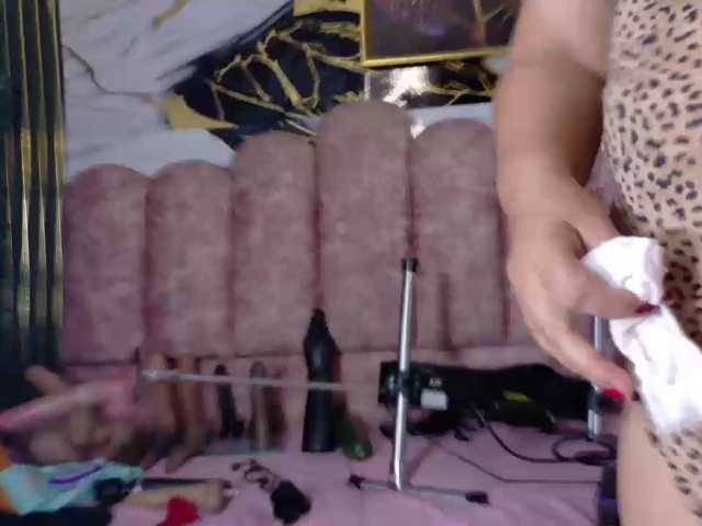 Kazsandra live cam on BongaCams