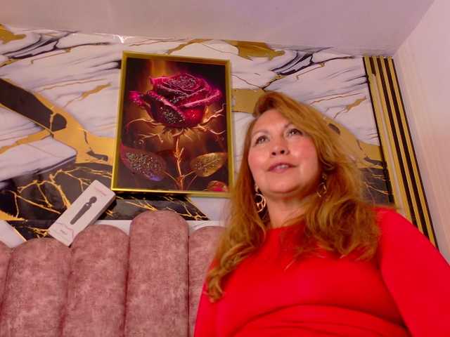 Kazsandra live cam on BongaCams
