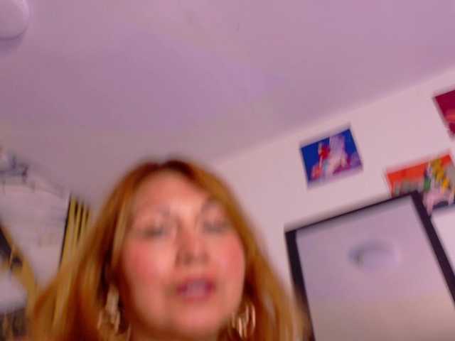 Kazsandra live cam