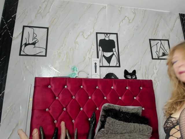 Kazsandra live cam on BongaCams
