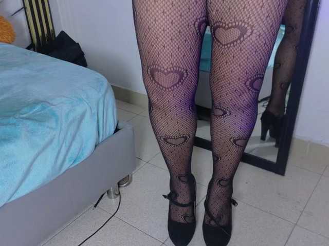 Kazsandra live cam