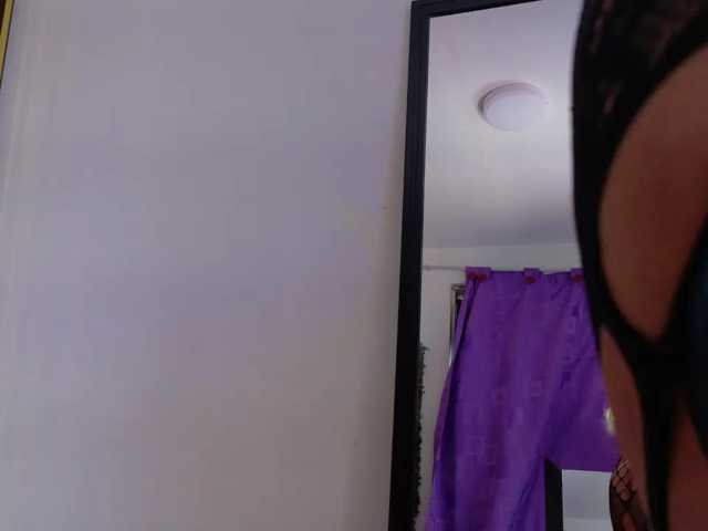 Kazsandra live cam on BongaCams