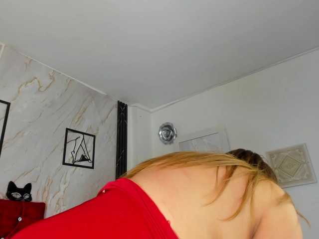 Kazsandra live cam on BongaCams