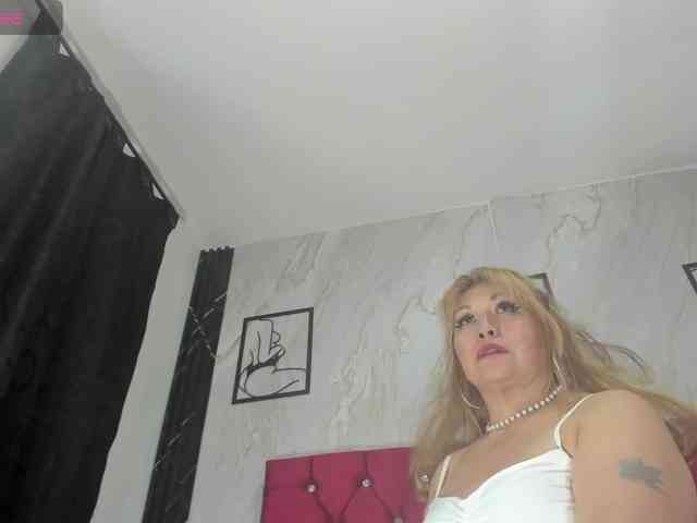 Kazsandra webcam