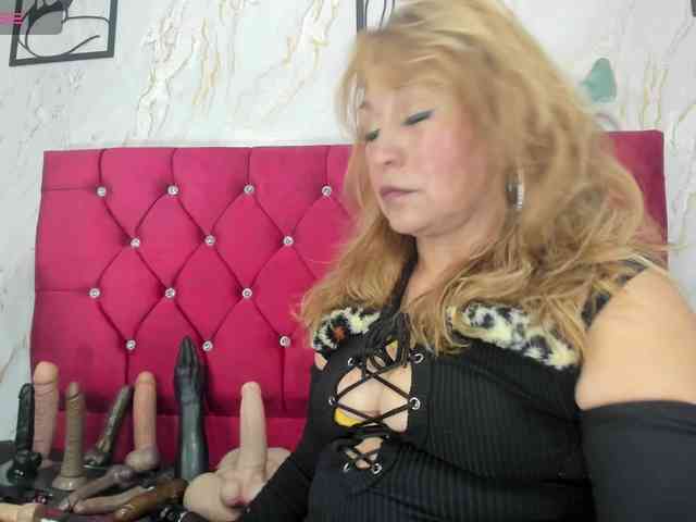 Kazsandra webcam