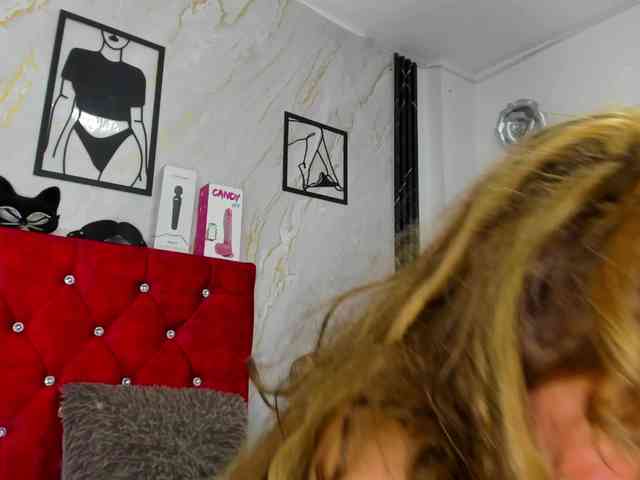 Kazsandra webcam