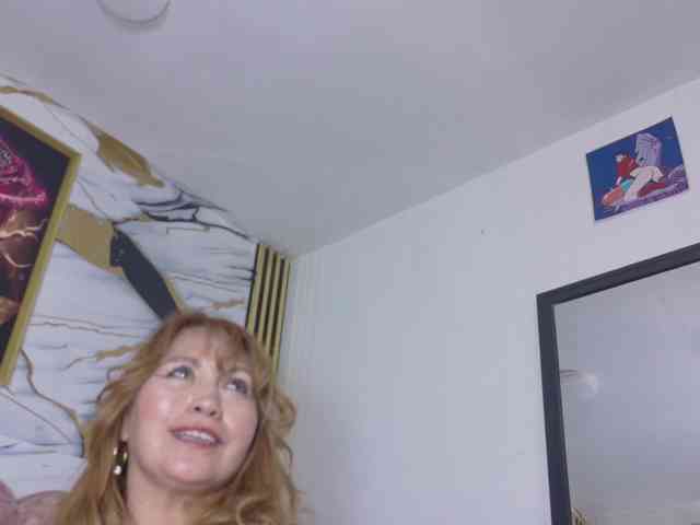 Kazsandra webcam
