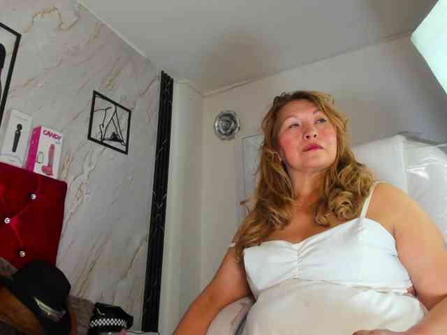 Kazsandra webcam