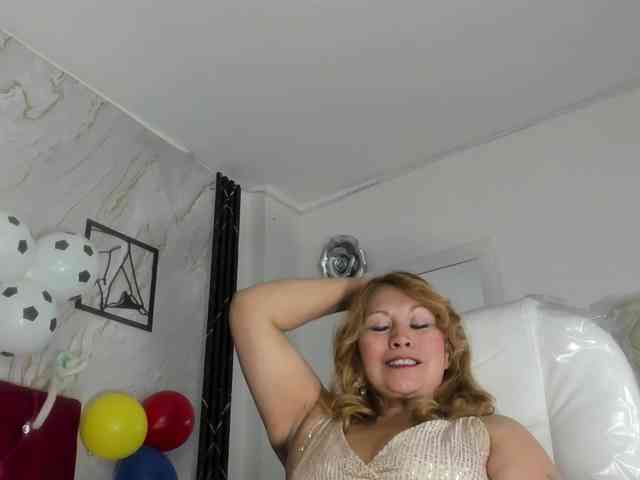 Kazsandra webcam