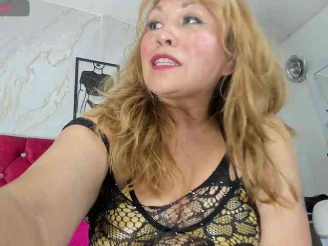 Kazsandra webcam