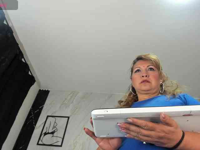 Kazsandra webcam