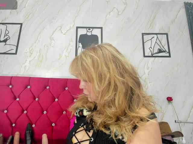 Kazsandra webcam