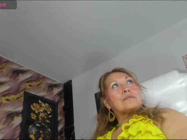 Kazsandra webcam