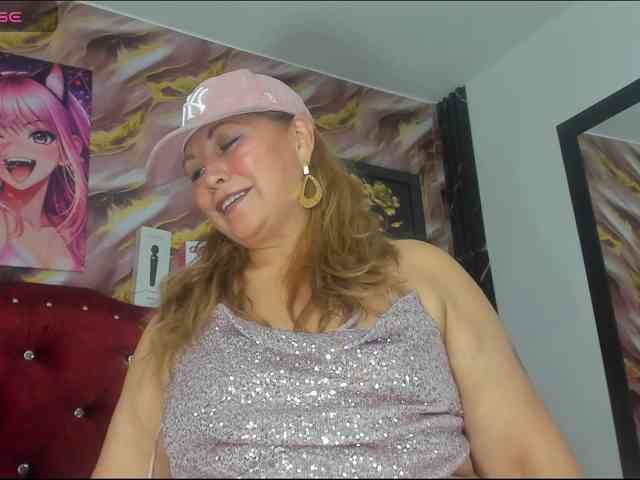 kazsandra's live room