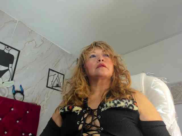 Kazsandra webcam