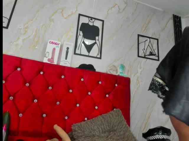 Kazsandra webcam