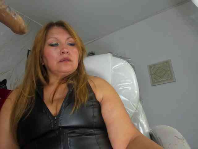 Kazsandra webcam