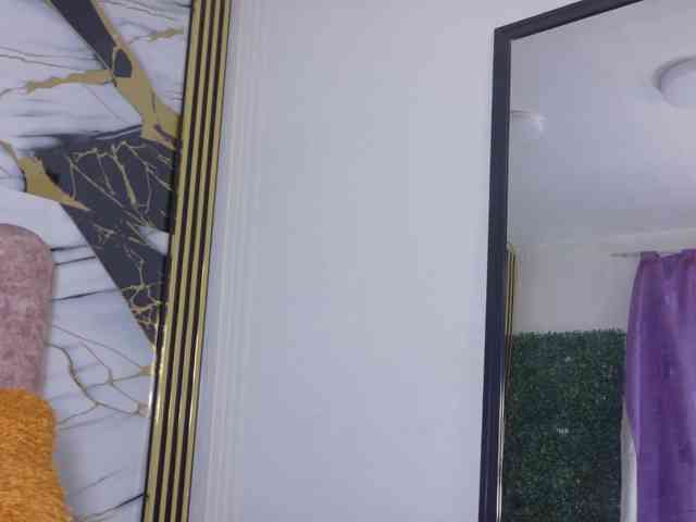 Kazsandra webcam