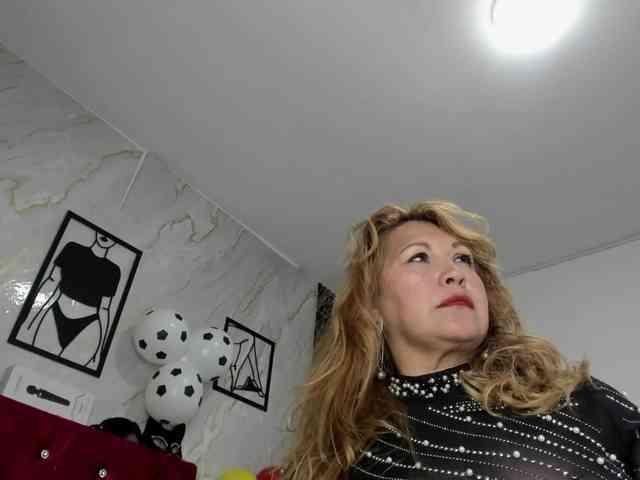 Kazsandra webcam