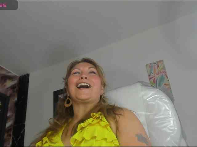 Kazsandra webcam