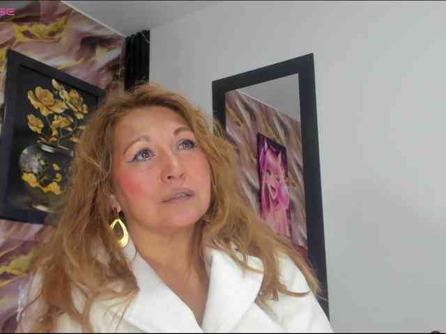 kazsandra's live room