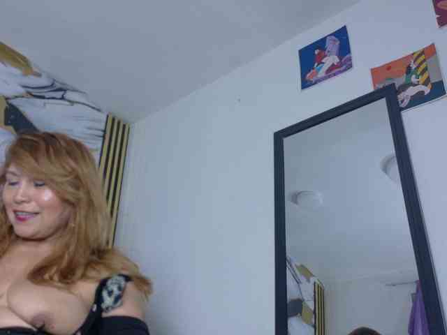 Kazsandra webcam