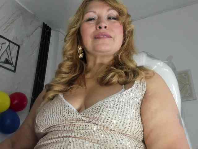 Kazsandra webcam