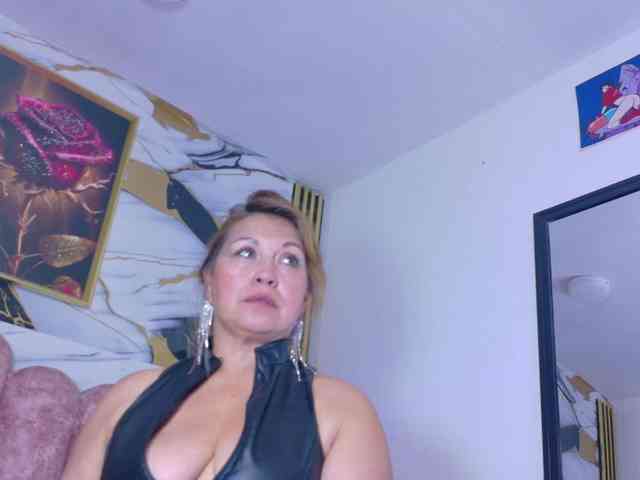 Kazsandra webcam