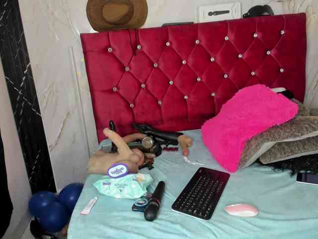Kazsandra webcam