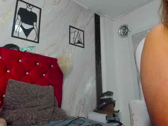 Kazsandra webcam