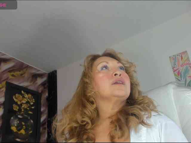 Kazsandra webcam