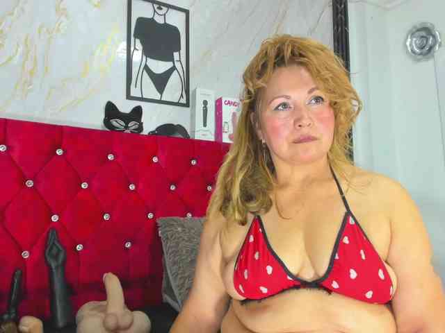 Kazsandra webcam