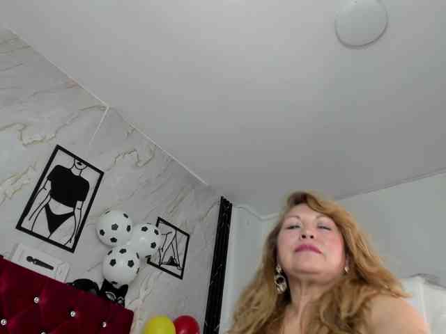 Kazsandra webcam