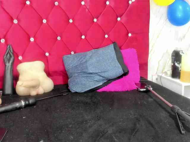 Kazsandra webcam