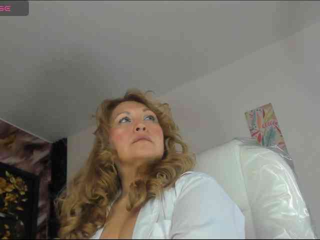 Kazsandra webcam
