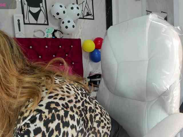 Kazsandra webcam