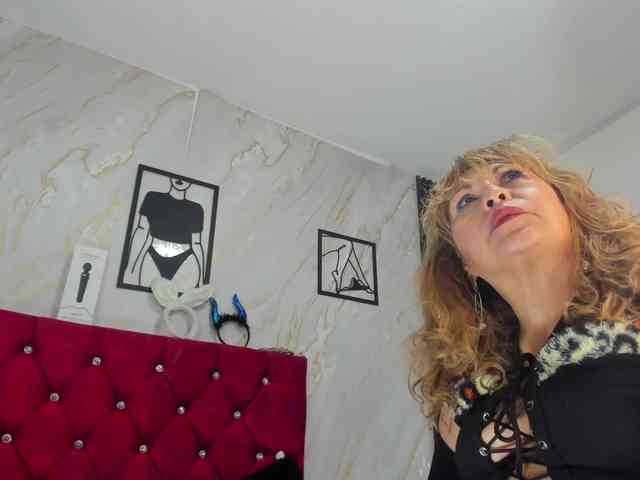 Kazsandra webcam